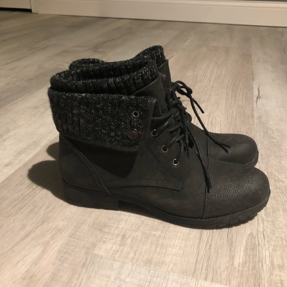 Black boots